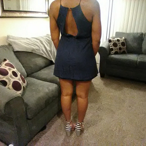 Dress - Picture 5 of 5